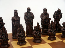 Load image into Gallery viewer, Christopher Columbus Chess Pieces by Berkeley - Russet Brown