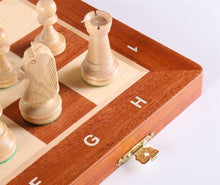 Load image into Gallery viewer, 18.5" Folding Tournament Wood Chess Set
