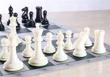 Load image into Gallery viewer, Armory Professional Chess Set - Brushed Aluminum Look - Green
