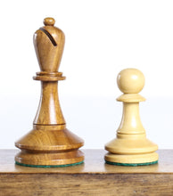 Load image into Gallery viewer, Blackmore 4" Chess Pieces In Acacia
