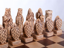 Load image into Gallery viewer, House of Hauteville Chess Set and Board Combo - Antique White and Black Marble
